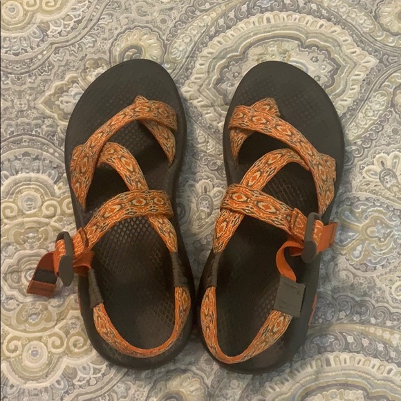 Chaco Shoes - Women’s chacos size 8